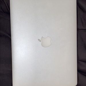 Apple MacBook Air